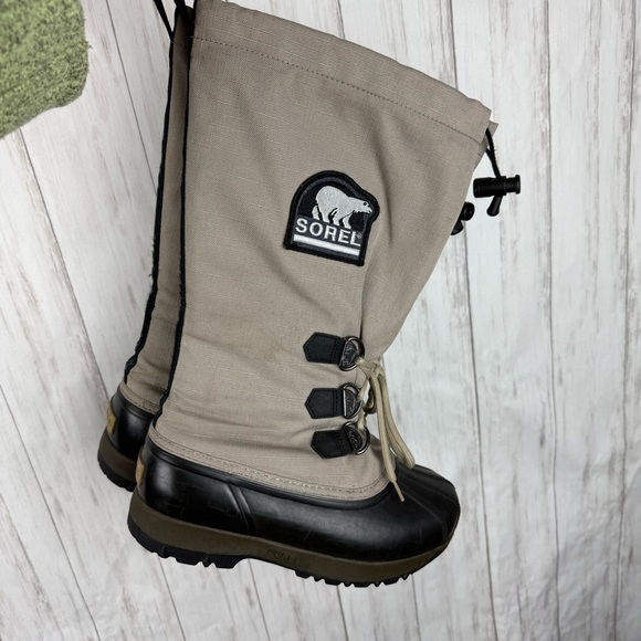 Sorel Beige and Black Winter Boots - Picture 1 of 9